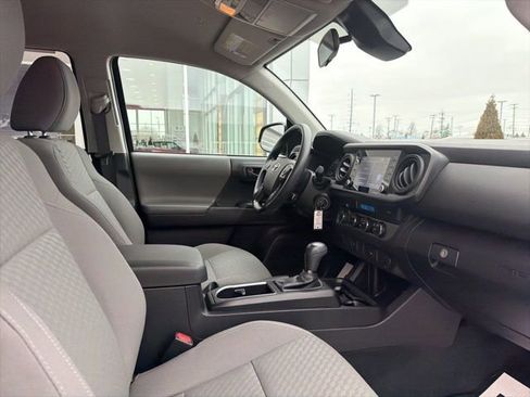 Used 2023 Toyota Tacoma SR image 29