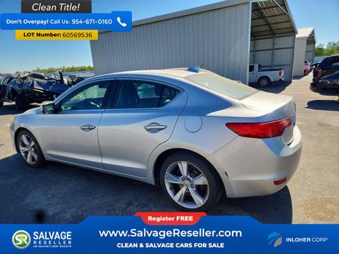 Used 2013 Acura ILX w/ Premium Package FWD image 3