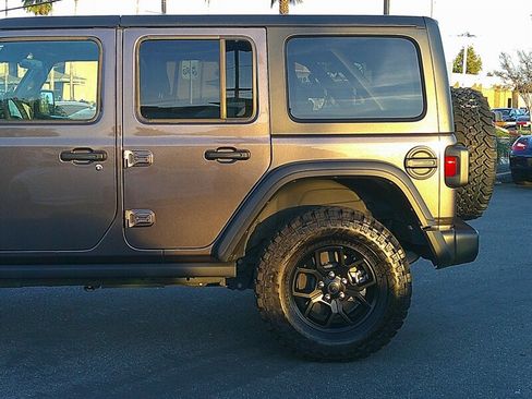 Used 2025 Jeep Wrangler Unlimited Sport S 4xe image 4