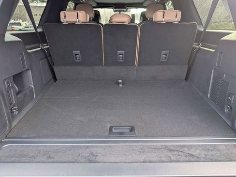 New 2026 Lincoln Navigator L Black Label AWD/4WD image 8