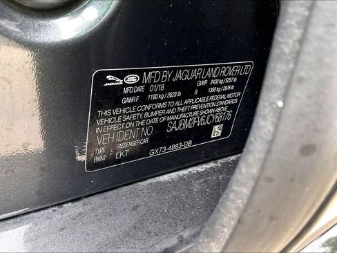 Used 2018 Jaguar XF S AWD/4WD image 47