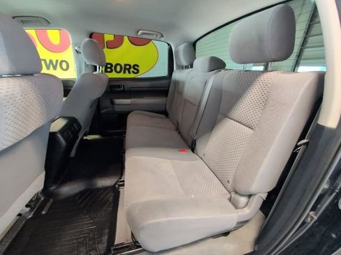 Used 2011 Toyota Tundra 4x4 CrewMax w/ SR5 Pkg image 26