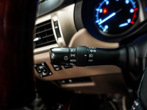 Used 2016 Lexus GX 460 w/ Premium Package AWD/4WD image 18