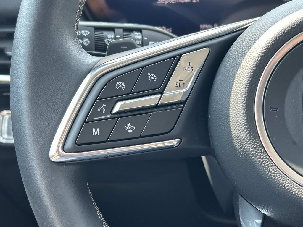 Used 2024 Buick Envision Preferred AWD/4WD image 27