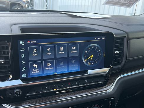 Used 2024 Chevrolet Silverado 1500 LT image 12