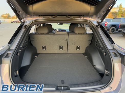 New 2026 Chevrolet Equinox EV LT image 32