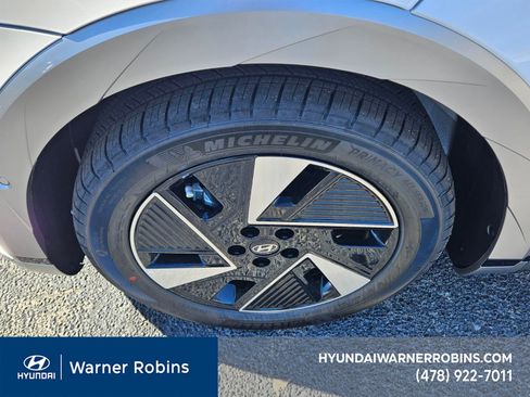 New 2026 Hyundai Ioniq 5 Limited image 17
