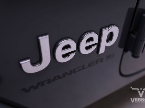 New 2024 Jeep Wrangler Sahara w/ Technology Group image 46