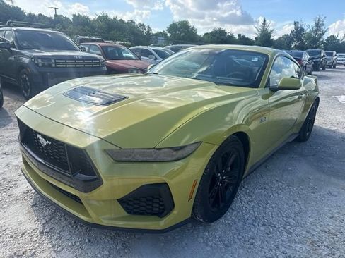 Used 2025 Ford Mustang GT RWD image 1