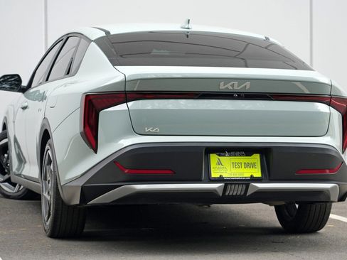 Used 2025 Kia K4 EX FWD image 5