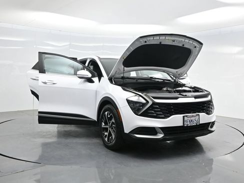 Used 2023 Kia Sportage EX image 38