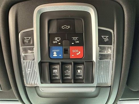 Used 2019 RAM 2500 Limited image 20