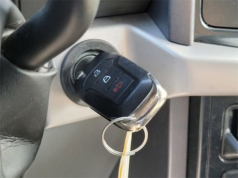 Certified 2023 Ford F150 XLT image 28