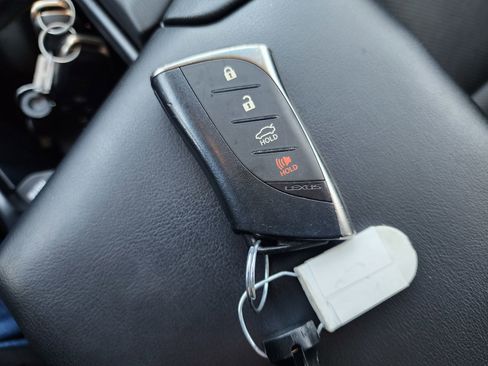 Used 2022 Lexus ES 300h w/ Premium Package image 28