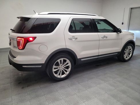 Used 2019 Ford Explorer Limited w/ Ford Safe & Smart Package FWD image 10