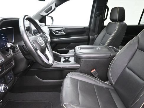 Used 2023 GMC Yukon XL SLT w/ Max Trailering Package AWD/4WD image 16