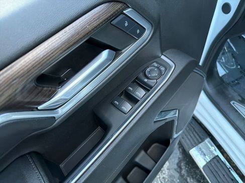 Used 2024 Chevrolet Silverado 2500 LT image 11