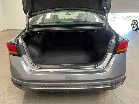 Used 2024 Nissan Altima 2.5 SV FWD image 17