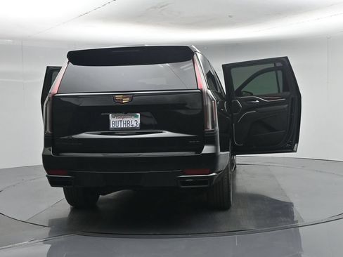 Used 2021 Cadillac Escalade ESV Luxury AWD/4WD image 37