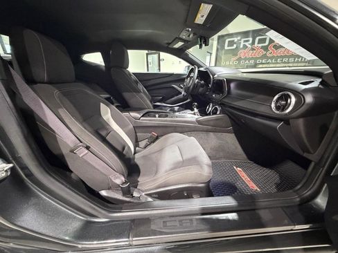 Used 2016 Chevrolet Camaro SS image 15