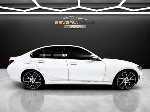 Used 2022 BMW 330i xDrive Sedan w/ M Sport Package AWD/4WD image 6