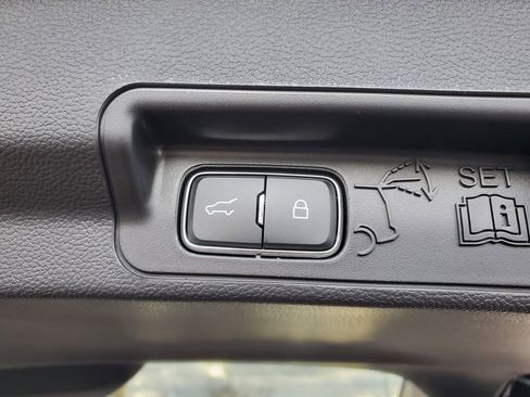 New 2026 Ford Explorer Active w/ Active Comfort Package image 33