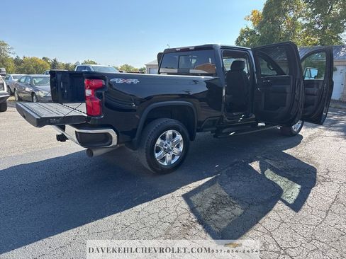 Used 2020 Chevrolet Silverado 2500 LTZ w/ LTZ Convenience Package image 32
