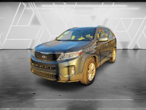 Used 2014 Kia Sorento EX w/ EX V6 Touring Package FWD image 2