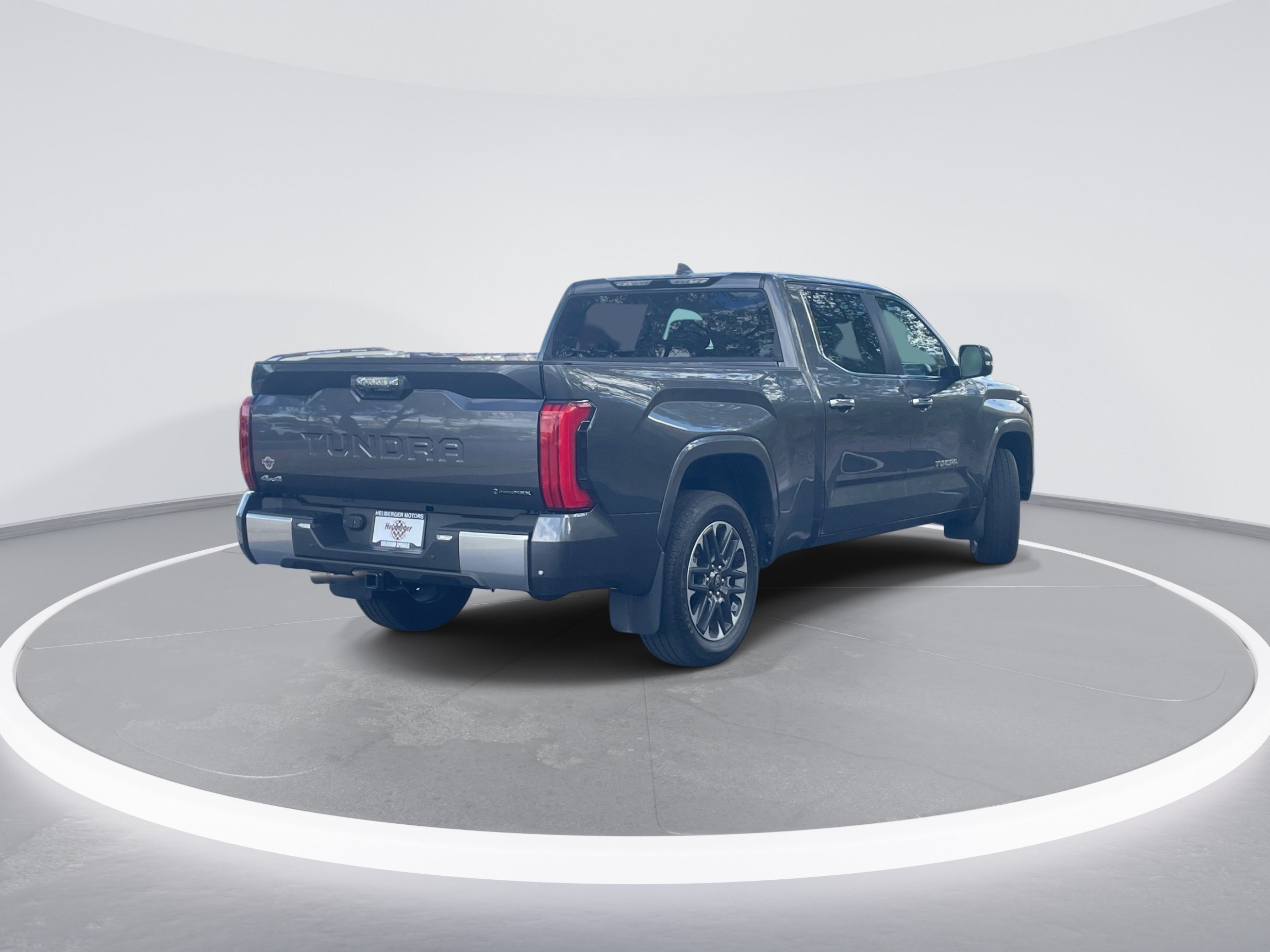 Used 2026 Toyota Tundra Limited AWD/4WD image 5