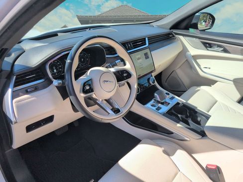 Used 2021 Jaguar F-PACE S image 6