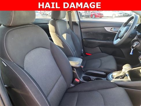 Used 2022 Kia Forte LXS w/ LXS Technology Package image 19