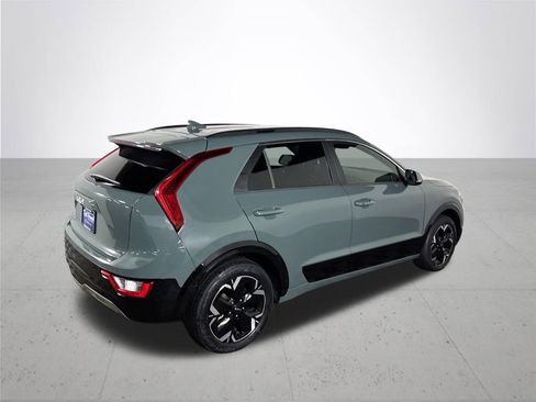 Certified 2023 Kia Niro Wind FWD image 7