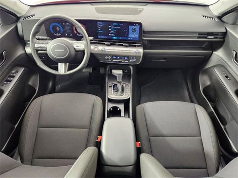 Certified 2025 Hyundai Kona SEL image 13