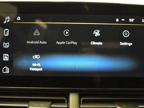 Used 2025 Chevrolet Trax LT FWD image 32