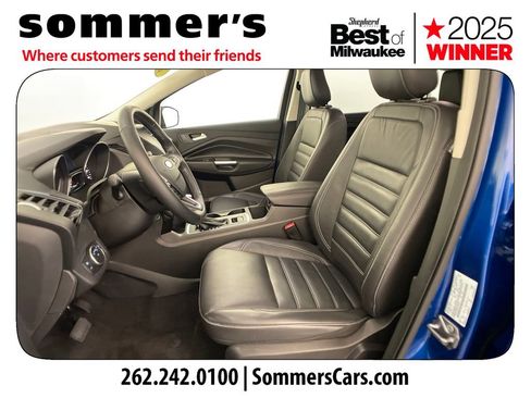 Used 2019 Ford Escape Titanium w/ U9j03 - Titanium Tow Package AWD/4WD image 9