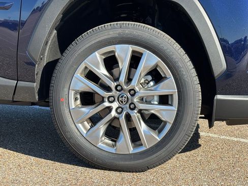 New 2025 Toyota RAV4 XLE Premium image 9