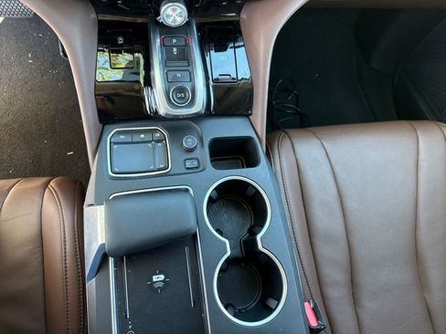 Certified 2024 Acura MDX SH-AWD w/ Technology Package image 21