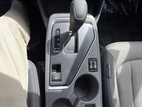 Used 2024 Subaru Crosstrek 2.0i Premium image 32