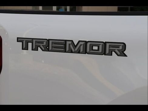 New 2025 Ford F250 Lariat w/ Lariat Ultimate Package image 7