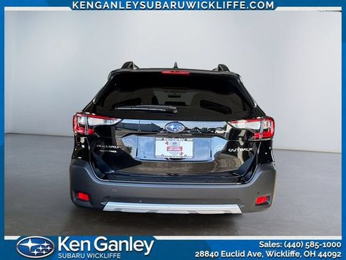 Certified 2025 Subaru Outback Limited AWD/4WD image 4