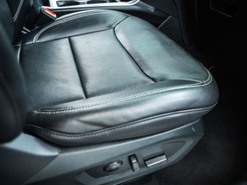 Used 2021 Ford Explorer Limited w/ Equipment Group 301A image 40