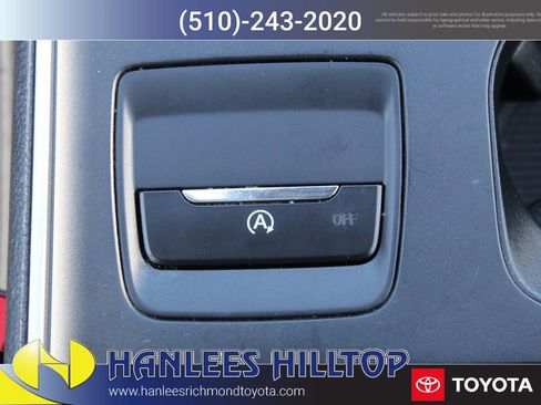 Used 2024 Ford Edge SE image 19