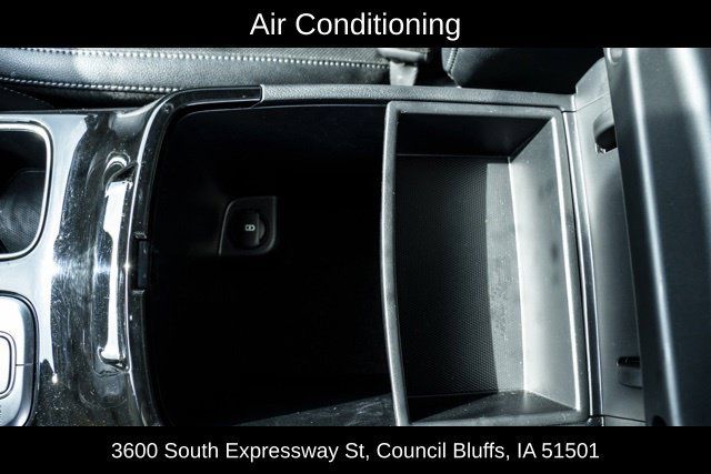 Used 2025 Kia Telluride EX w/ EX Captain's Chair Package AWD/4WD image 18