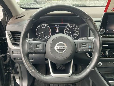 Used 2021 Nissan Rogue SV w/ Premium Package AWD/4WD image 18