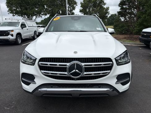 Used 2024 Mercedes-Benz GLE 350 4MATIC image 3