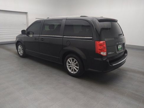 Used 2019 Dodge Grand Caravan SXT FWD image 3