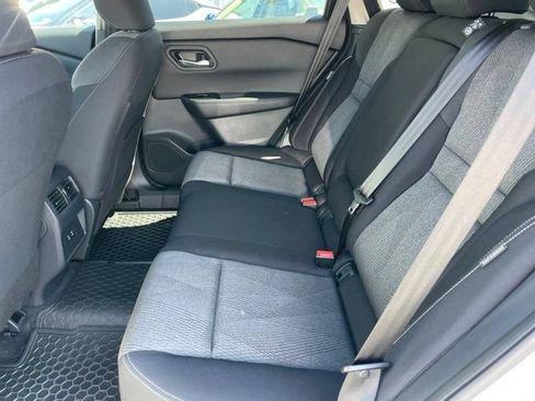 Certified 2025 Nissan Rogue SV AWD/4WD image 7