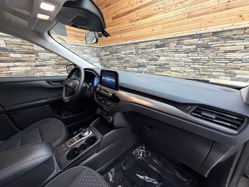 Used 2023 Ford Escape Active AWD/4WD image 13