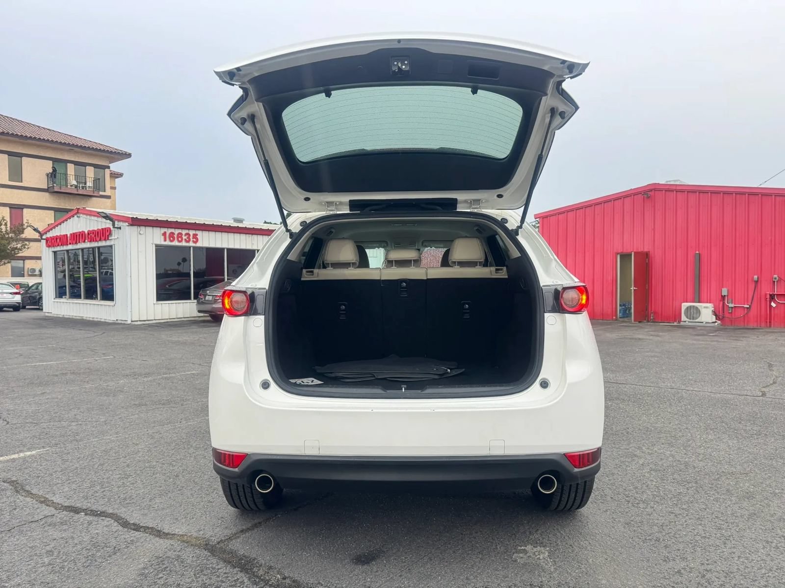 Used 2019 MAZDA CX-5 Touring FWD image 8