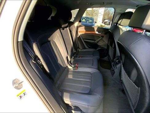 Used 2023 Audi Q5 2.0T Premium Plus w/ Premium Plus Package image 19